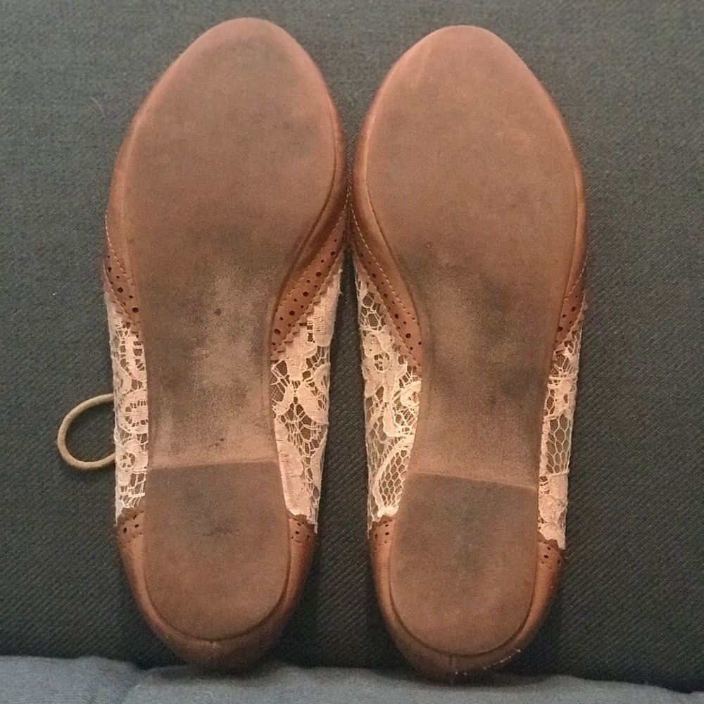 Oxford Lace Flats - Picture 4 of 4